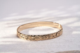 14K YG Barrel Closed Bangle