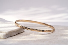 14K YG Barrel Closed Bangle