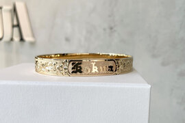 Raised Letter 14K YG 10mm Flat Bangle